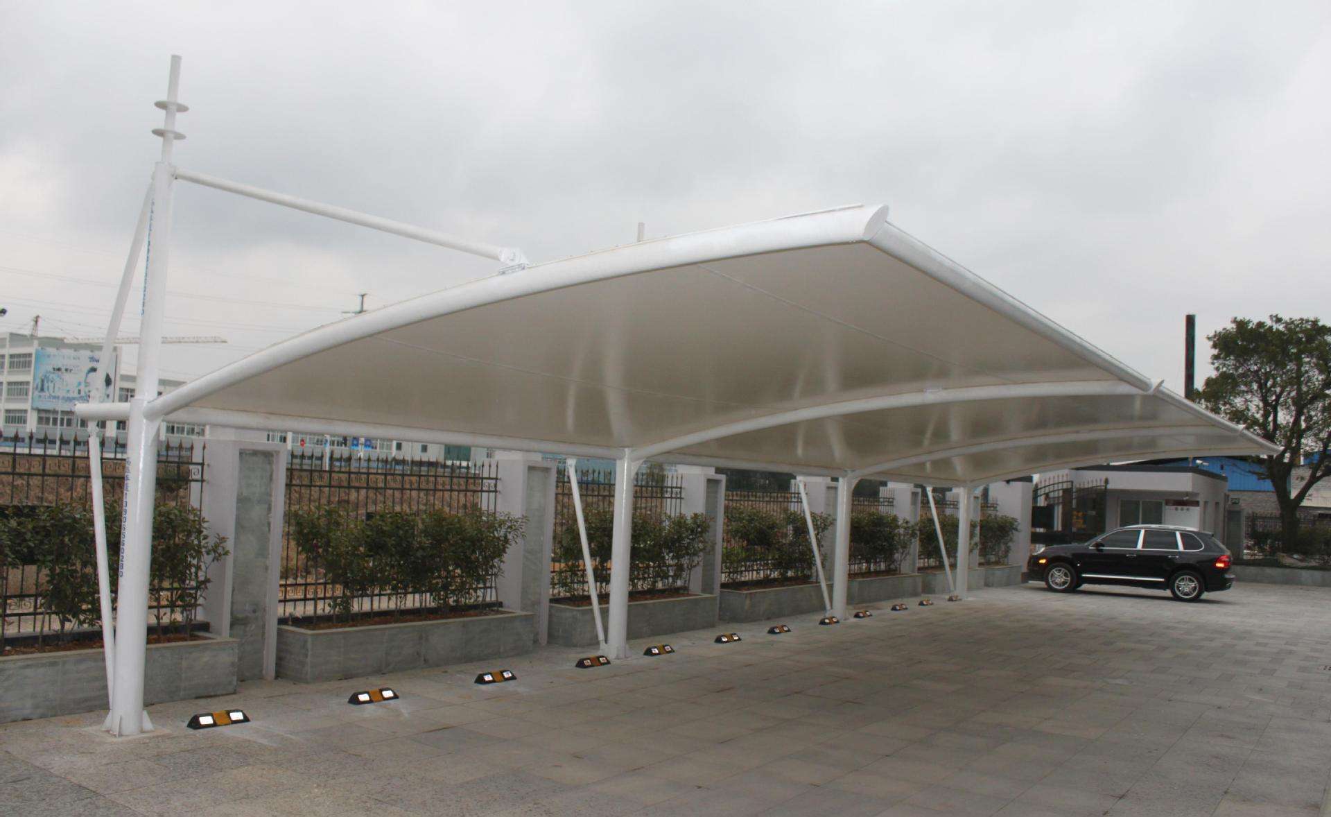 膜结构停车棚怎样洗濯？？？？